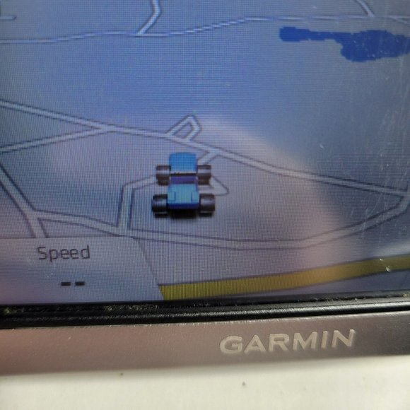 Garmin NUVI 2557LMT 5-inch GPS Navigation Unit Bundled w/ Car Charger - No mount - Picture 2 of 8